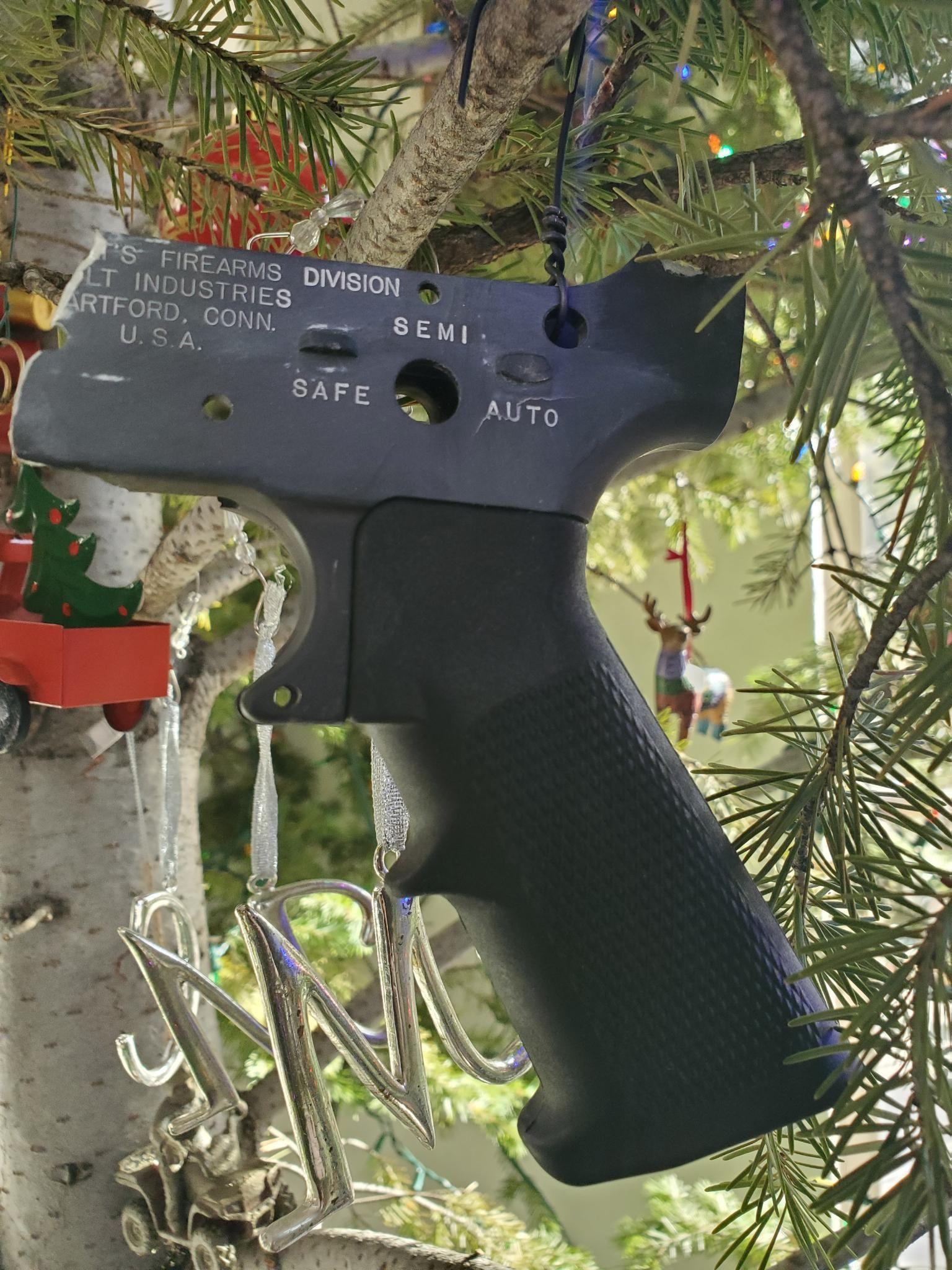 Colt M16A1 Christmas Ornament - Image 2